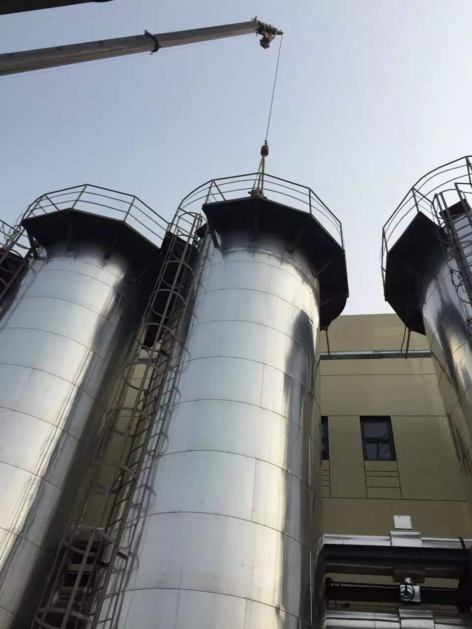 福建化工设备压力容器在生产工艺过程中的作用